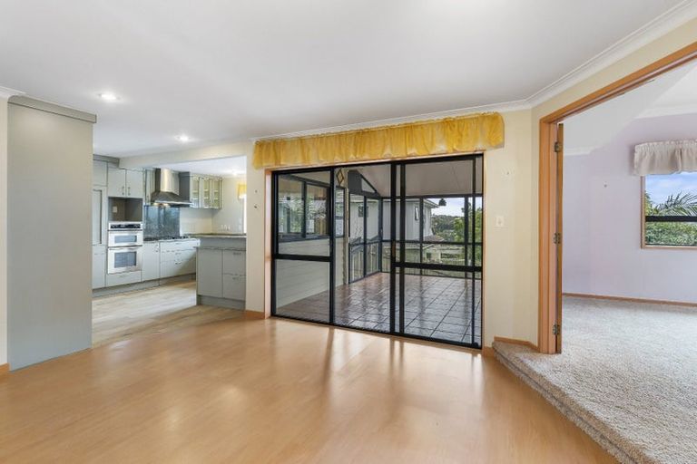 Photo of property in 94 Onetaunga Road, Chatswood, Auckland, 0626