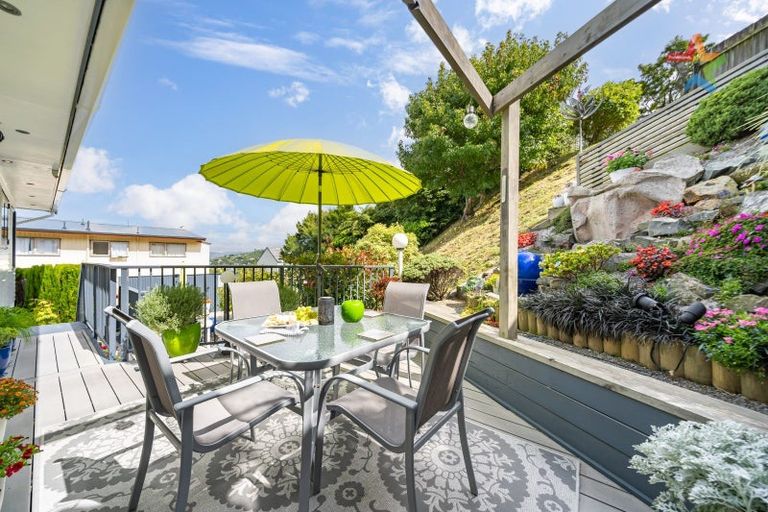 Photo of property in 20 Chestnut Grove, Maungaraki, Lower Hutt, 5010