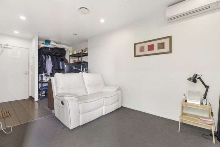 Photo of property in Proximity Apartments, 501/17 Osterley Way, Manukau, Auckland, 2104