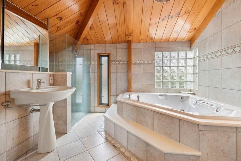 Photo of property in 2/160 Bucklands Beach Road, Bucklands Beach, Auckland, 2012