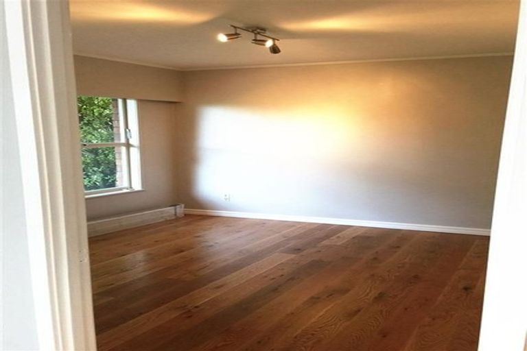 Photo of property in 1/29 Danbury Drive, Torbay, Auckland, 0630