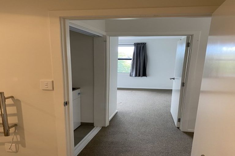 Photo of property in 4/3 Woolfield Road, Papatoetoe, Auckland, 2025