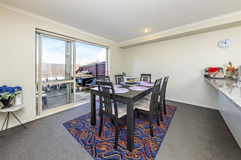 Photo of property in 26 Akeake Lane, Manurewa, Auckland, 2102