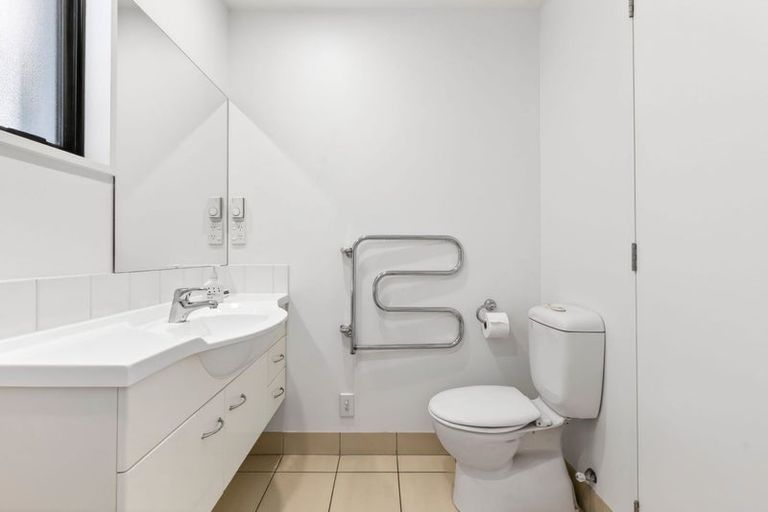 Photo of property in Waterfront Apartments, 11/309 Wakefield Quay, Stepneyville, Nelson, 7010