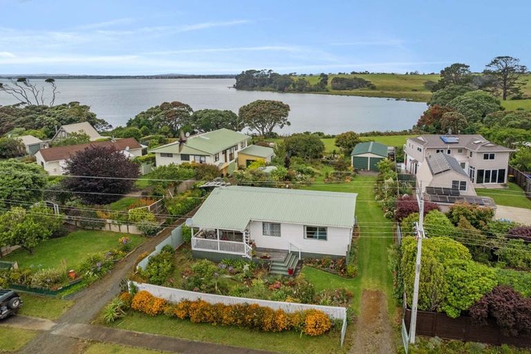 Photo of property in 420 Matakawau Road, Awhitu, Waiuku, 2684