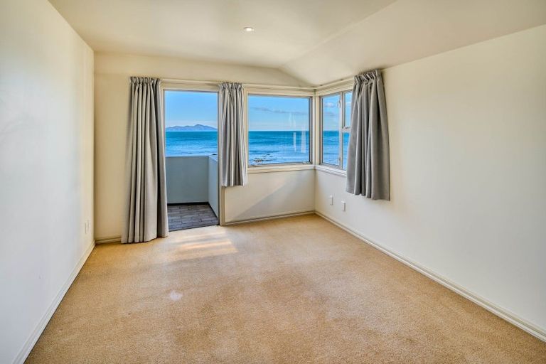 Photo of property in 3 Ocean Parade, Pukerua Bay, 5026