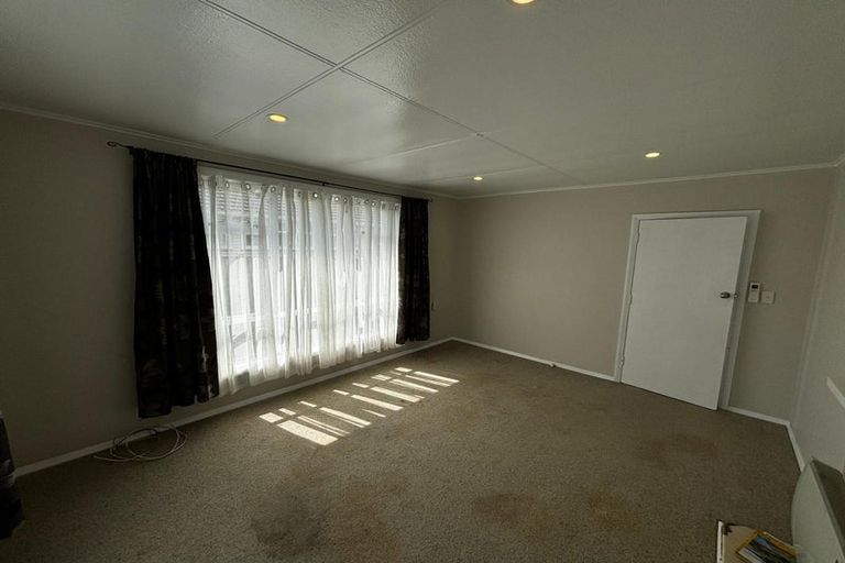 Photo of property in 67 Fairfield Road, Hawera, 4610