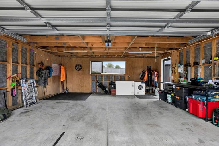 Photo of property in 14 Takiroa Street, Urenui, 4375