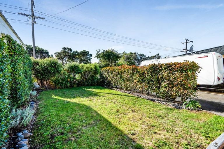 Photo of property in 3 Dorset Avenue, Westown, New Plymouth, 4310