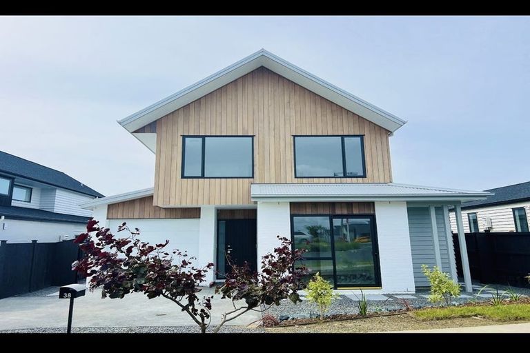 Photo of property in 38 Kotuitui Drive, Wainui, Silverdale, 0992