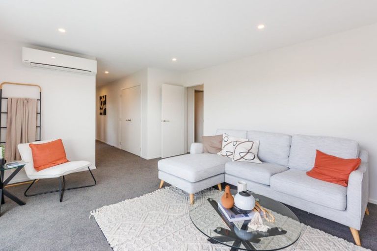 Photo of property in 9 Pahiki Crescent, Levin, 5510