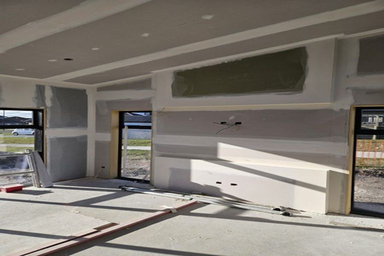 Photo of property in 15 Makomako Crescent, Wharewaka, 3330