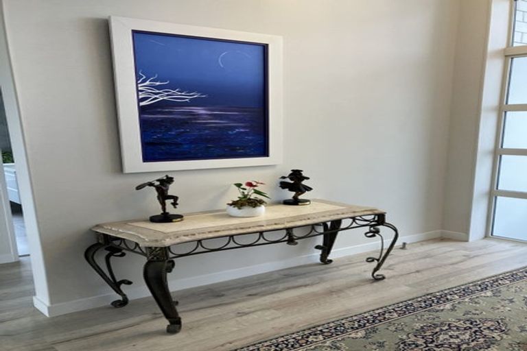 Photo of property in 23 Maka Terrace, Orewa, 0931