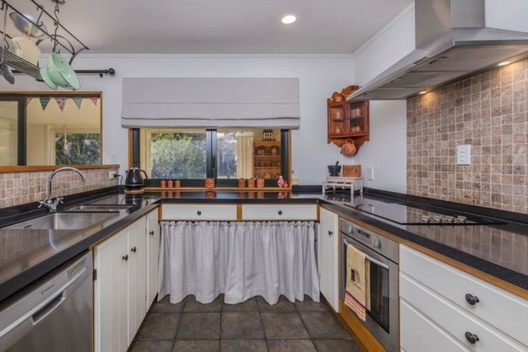 Photo of property in 5 Waikuku Road, Waimate North, Kaikohe, 0472