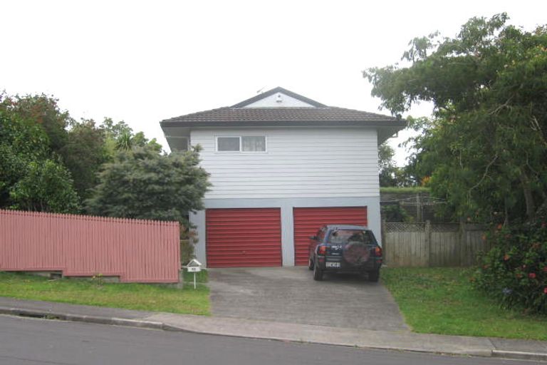 Photo of property in 92 Athena Drive, Totara Vale, Auckland, 0629