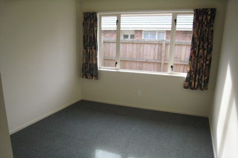 Photo of property in 14 Kydd Lane, Hornby, Christchurch, 8042