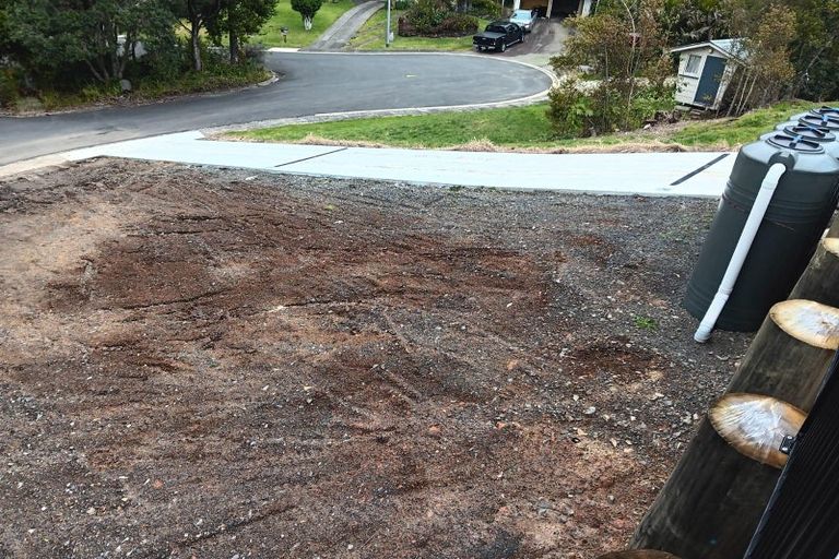 Photo of property in 117 Waireka Place, Whangamata, 3620