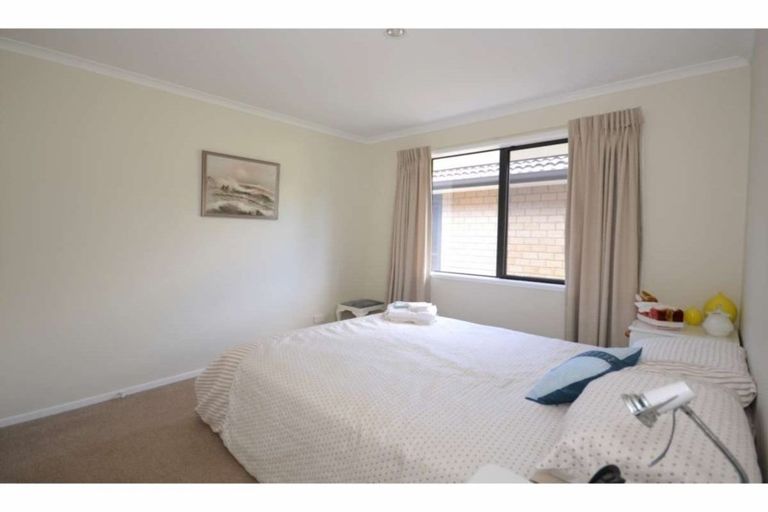 Photo of property in 14 Baska Voda Drive, Kerikeri, 0230