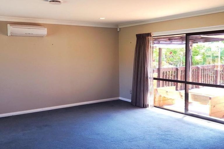 Photo of property in 29 Cottesmore Place, Huntington Park, Auckland, 2013
