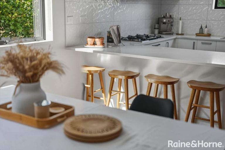 Photo of property in 19b Standage Lane, Kelston, Auckland, 0602