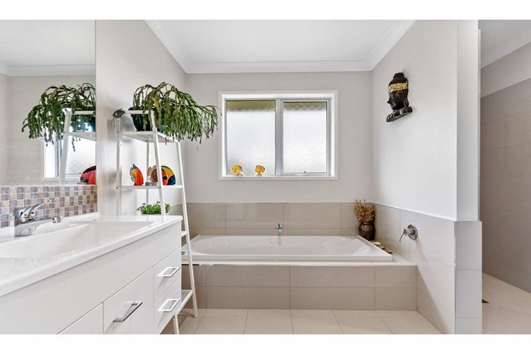 Photo of property in 16 Jack Boyd Drive, Mangawhai Heads, Mangawhai, 0573