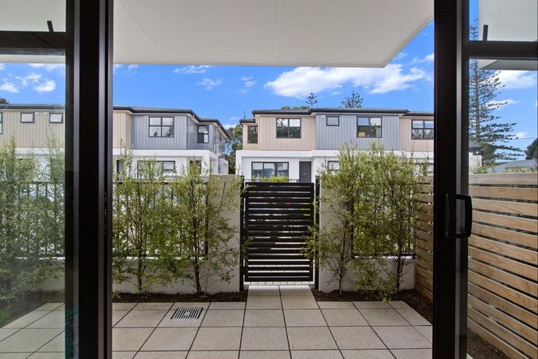 Photo of property in 5/445 Hibiscus Coast Highway, Orewa, 0931