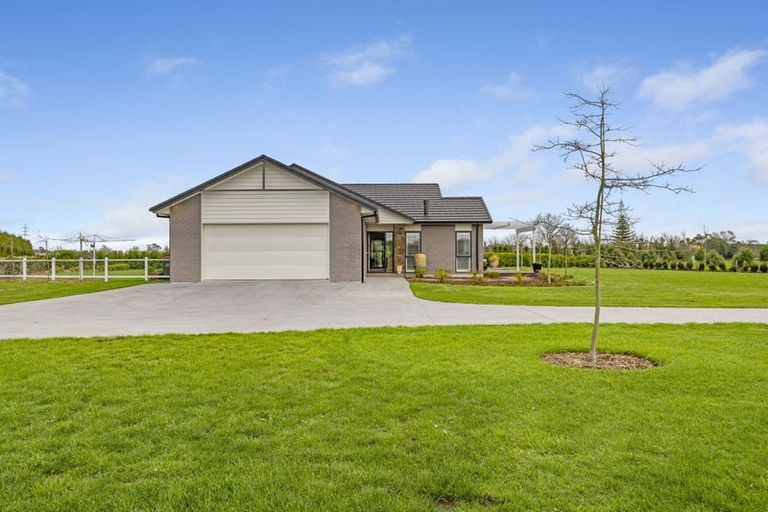 Photo of property in 342 Manutahi Road, Lepperton, New Plymouth, 4372