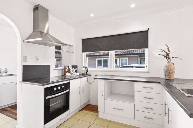 Photo of property in 2 Beryl Place, Pukehangi, Rotorua, 3015