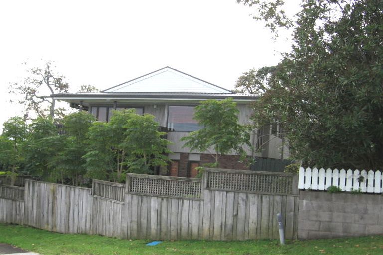 Photo of property in 5 Etherege Place, Howick, Auckland, 2014