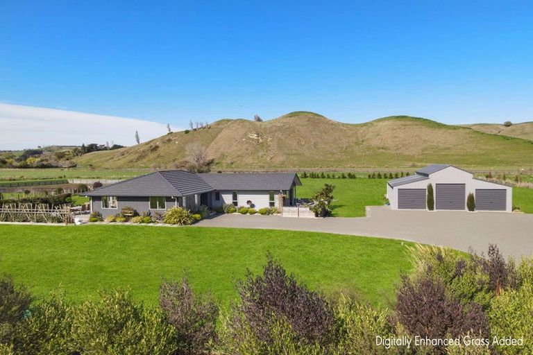 Photo of property in 662 No 3 Line, Okoia, Wanganui, 4582