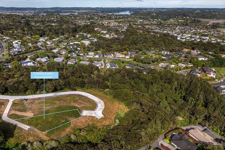 Photo of property in 9 Koru Lane, Greenhithe, 0632