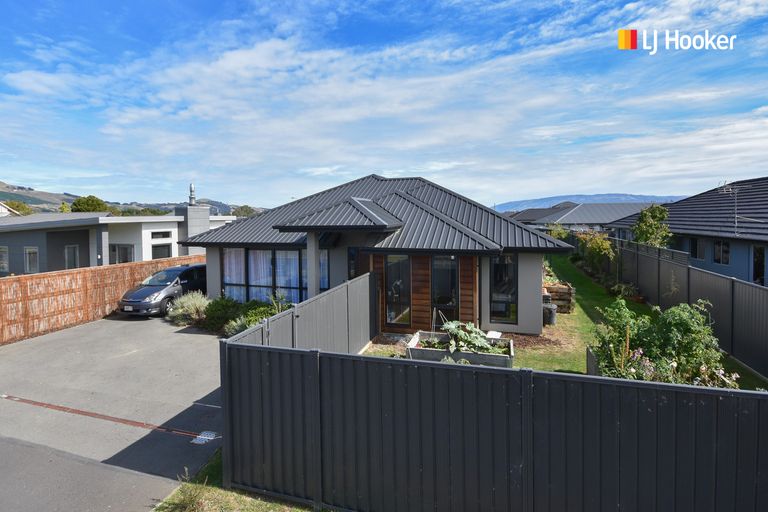 Photo of property in 13 Caledonia Drive, Mosgiel, 9024