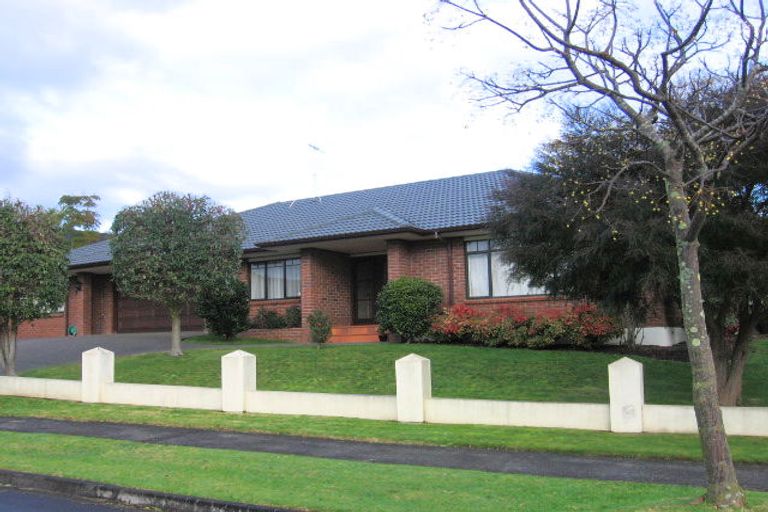 Photo of property in 35 Tralee Terrace, Dannemora, Auckland, 2016