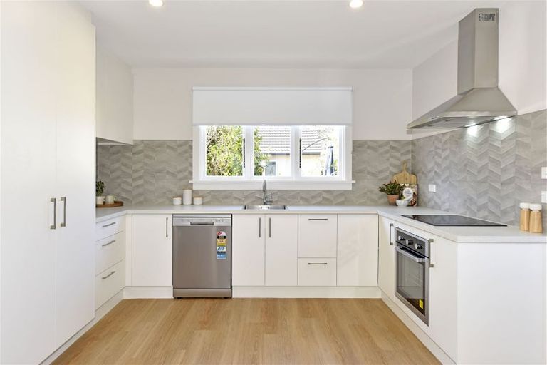 Photo of property in 1/111 Vagues Road, Northcote, Christchurch, 8052