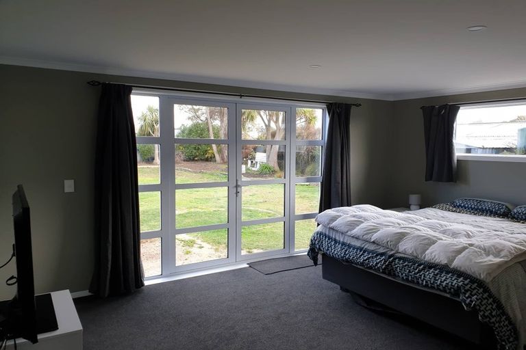 Photo of property in 30 Kilmarnock Street, Wallacetown, 9816