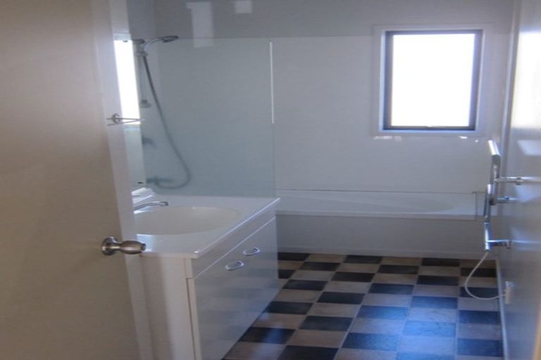 Photo of property in 35 Malaspina Place, Papatoetoe, Auckland, 2025