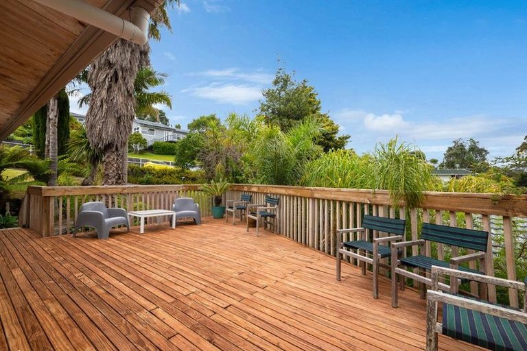 Photo of property in 105 Kia Ora Road, Beach Haven, Auckland, 0626