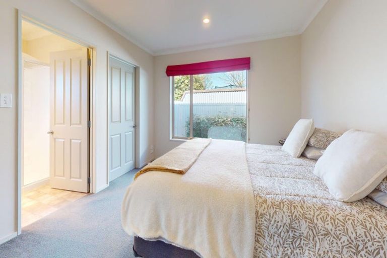 Photo of property in 6a Oxford Street, Hampstead, Ashburton, 7700