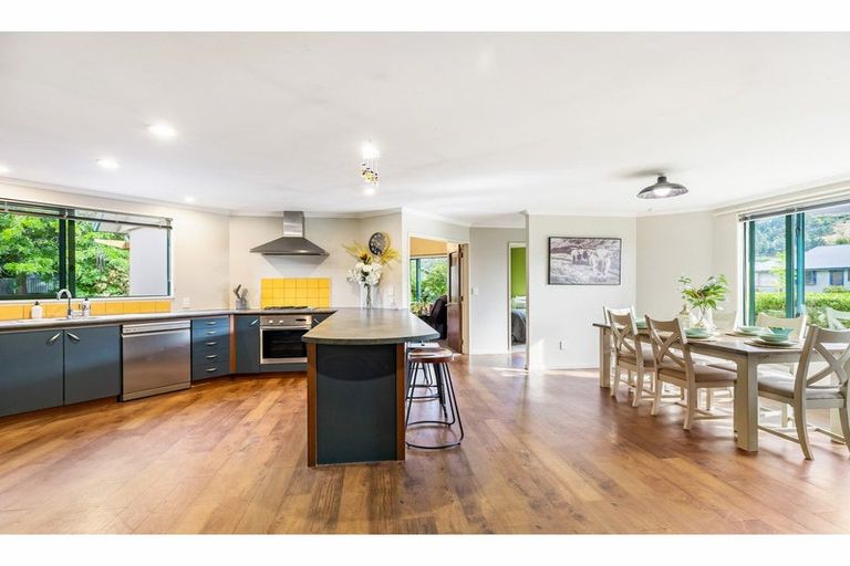 Photo of property in 24 Whitby Street, Clyde, 9330