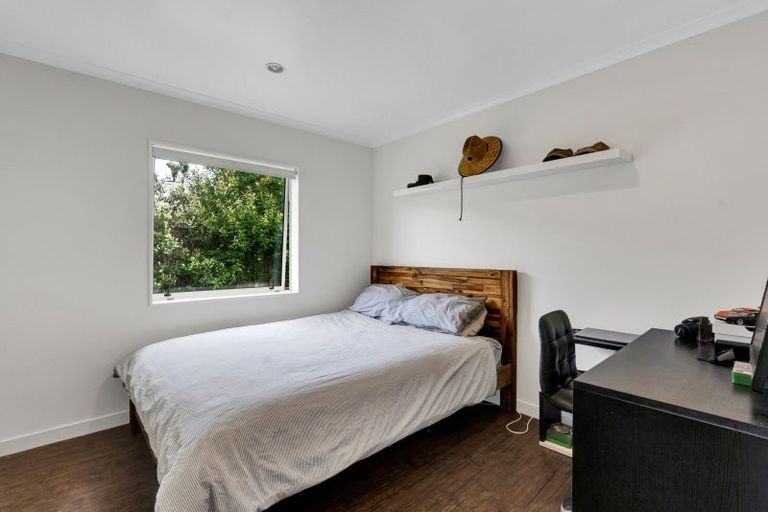 Photo of property in 24 Moulton Street, Moturoa, New Plymouth, 4310