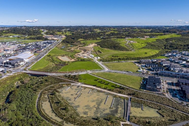 Photo of property in 109 Te Oneroa Way, Long Bay, Auckland, 0630