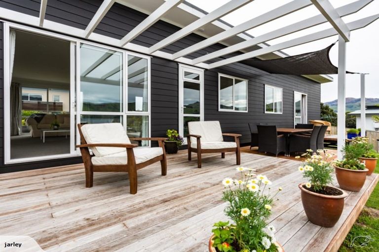 Photo of property in 8 Monarch Drive, Robinsons Bay, 7581