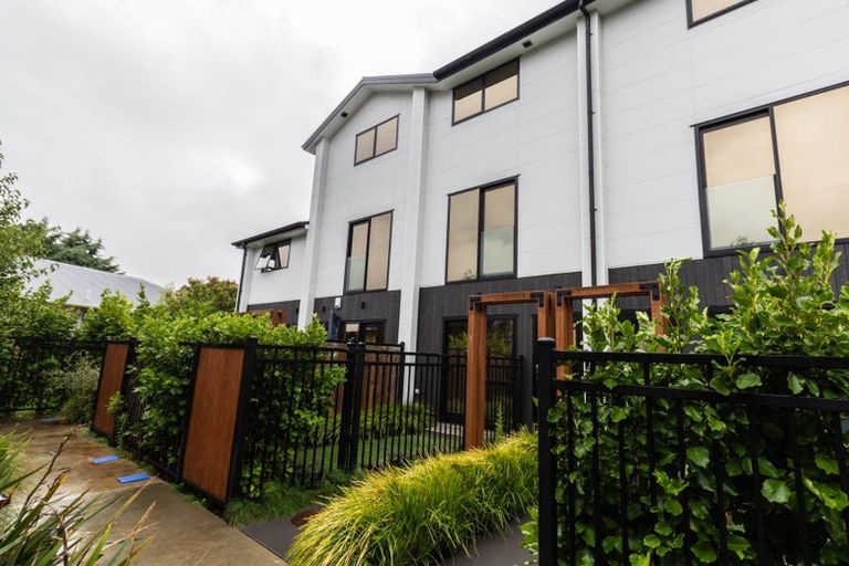 Photo of property in 6/3 Johnston Grove, Taita, Lower Hutt, 5011