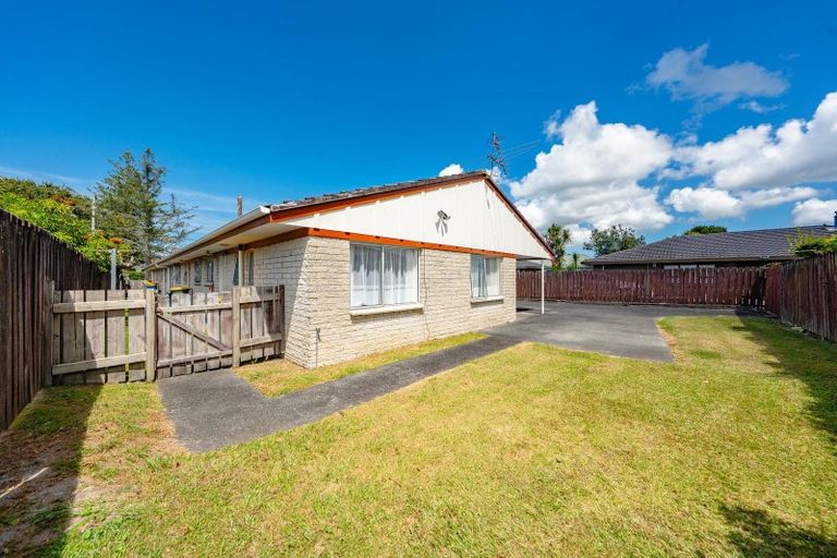 Photo of property in 407 West Coast Road, Glen Eden, Auckland, 0602