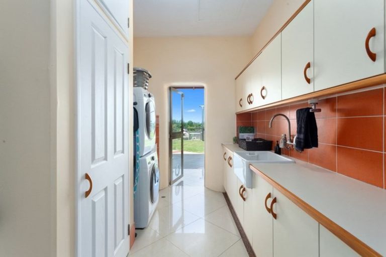 Photo of property in 200 Paparoa Road, Wainui, Opotiki, 3198