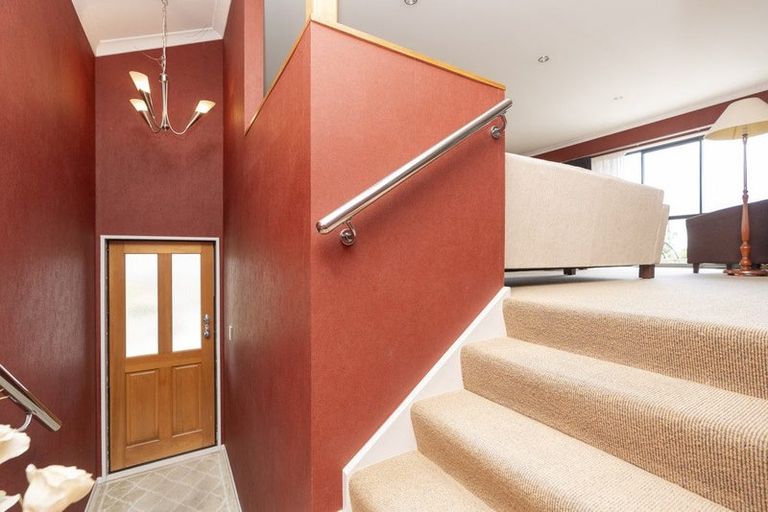 Photo of property in 2 Thomson Avenue, Dinsdale, Hamilton, 3204