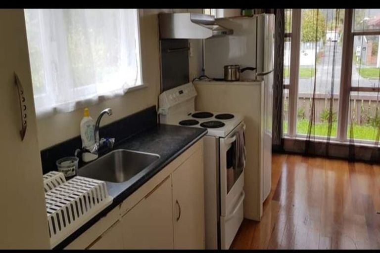 Photo of property in 37-39 Gordon Street, Avalon, Lower Hutt, 5011