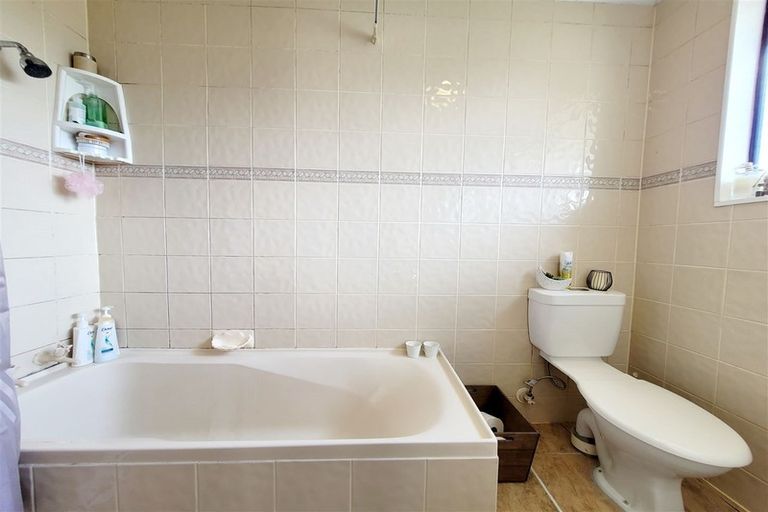 Photo of property in 15 Abilene Crescent, Churton Park, Wellington, 6037