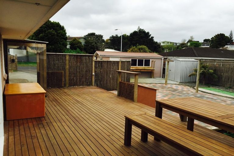 Photo of property in 32 Cardiff Road, Pakuranga, Auckland, 2010