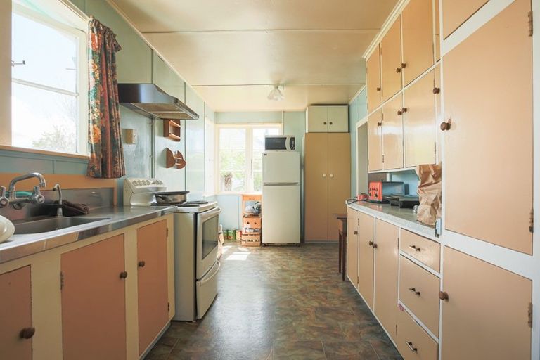 Photo of property in 9 Freyberg Terrace, Waipukurau, 4200